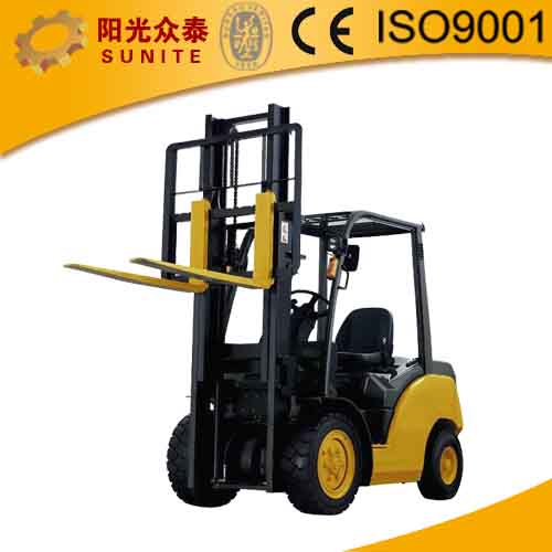 Xe nâng 3 tấn
